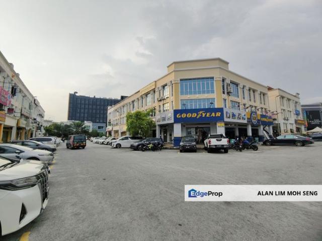 Shop for sale in Petaling, Subang Jaya