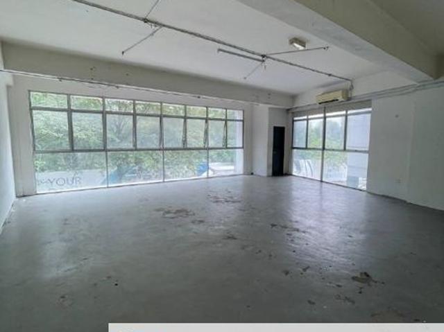 Shop for rent in Bandar Puchong Utama, Majlis Bandaraya Subang Jaya