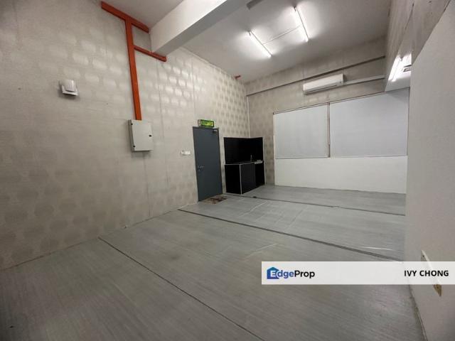 Shop for rent in Petaling, Subang Jaya