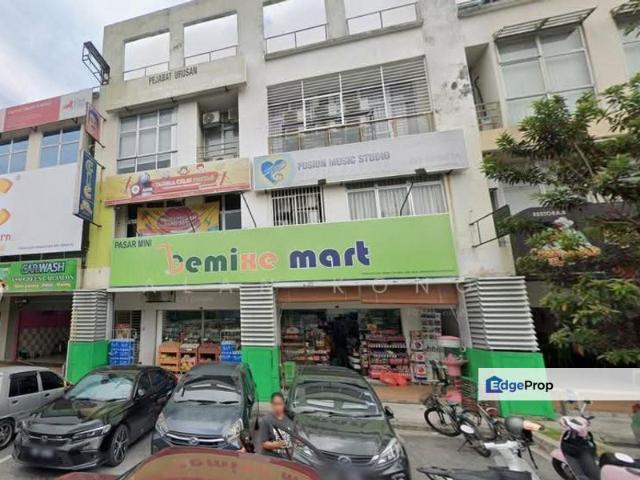 Shop for sale in Bandar Puchong Utama, Majlis Bandaraya Subang Jaya