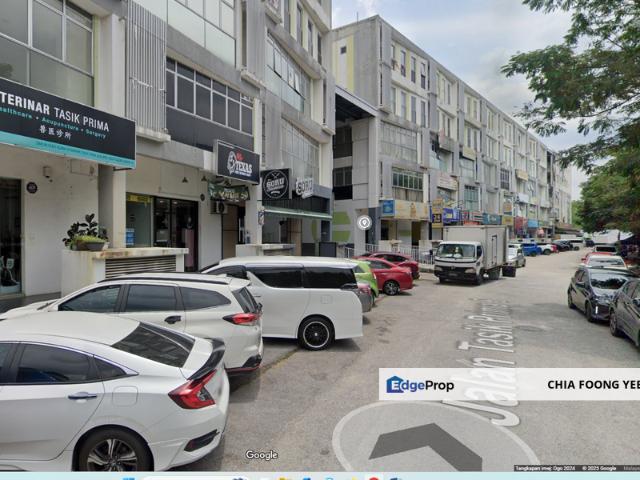 Shop for rent in Bandar Puchong Utama, Majlis Bandaraya Subang Jaya