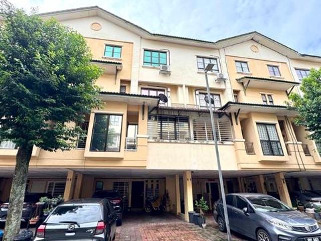 Townhouse for sale in Langat, Selangor
