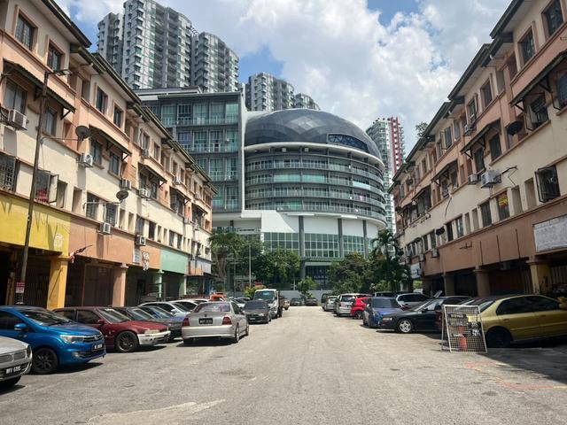Apartment for sale in Petaling, Damansara Damai