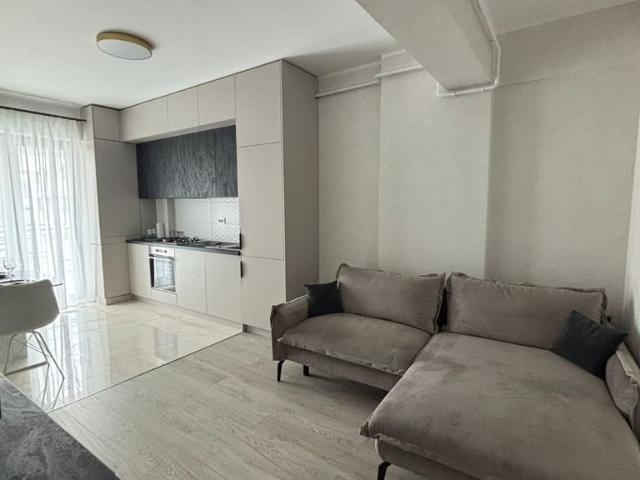 Apartament închirieri