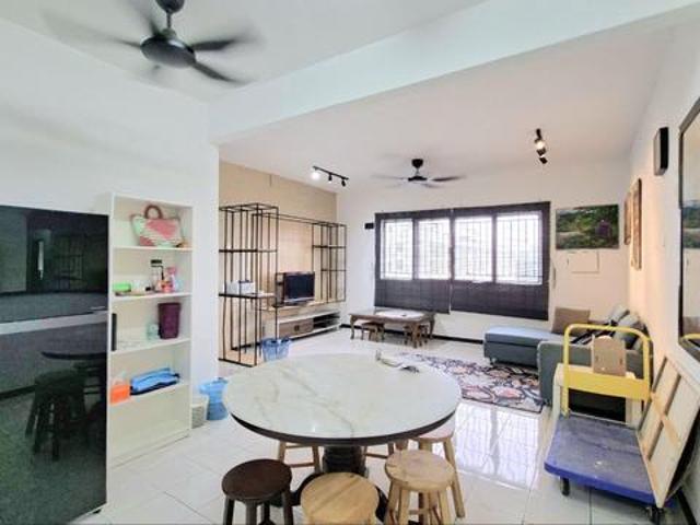 Apartment for sale in Country Heights Damansara, Kuala Lumpur