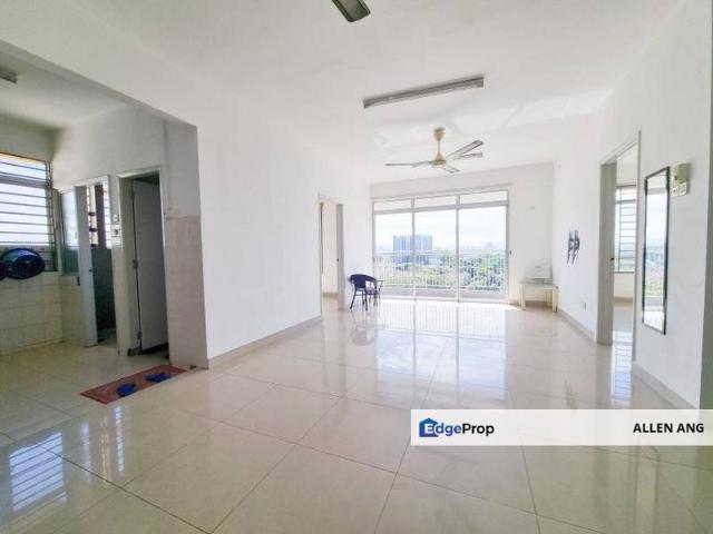 Flat for sale in Seksyen U1, Shah Alam