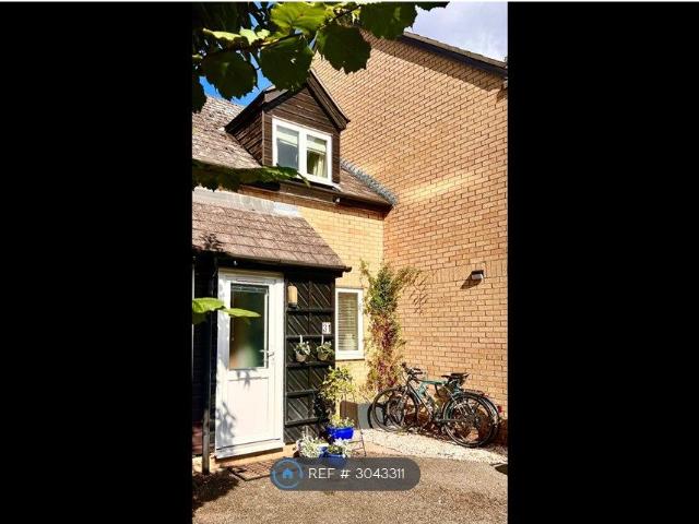 House for rent in Chesterton, Arbury