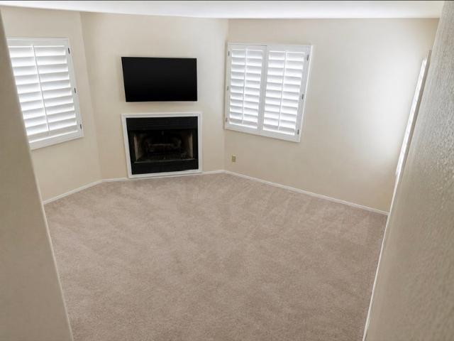 Room for rent in Canoga Park, California
