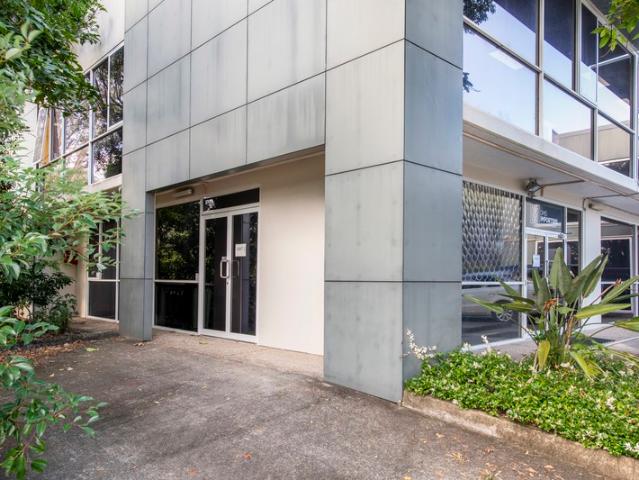 Office for rent in Toombul, Queensland