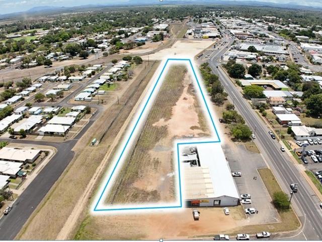 Property for sale in Mareeba Town Centre Fringe (south), Mareeba