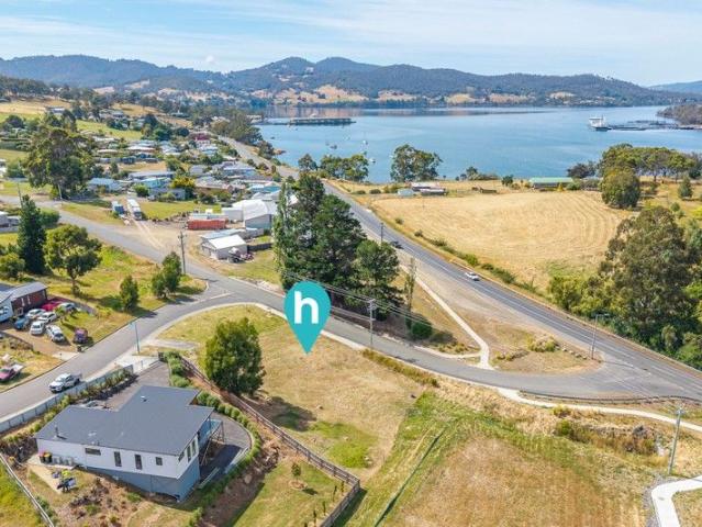 Land for sale in Port Huon, Tasmania