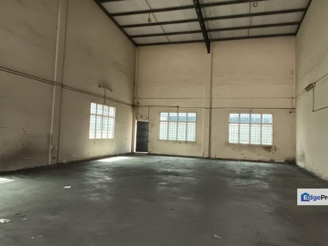 Warehouse for sale in Malaka