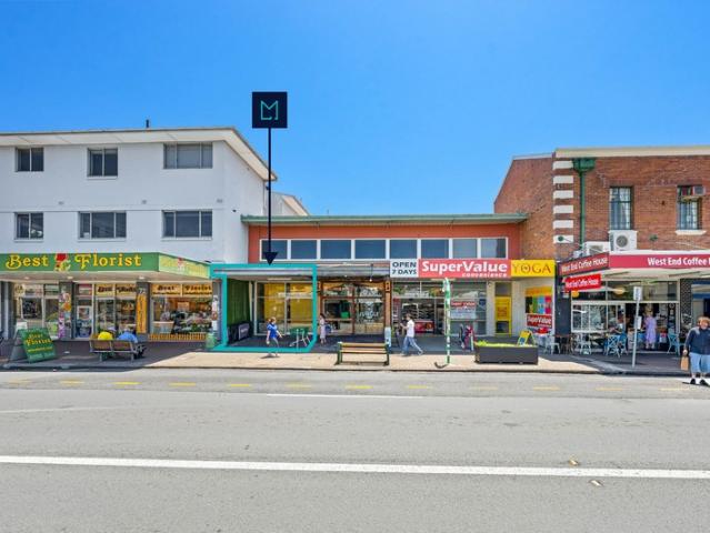 Retail for rent in Toombul, Queensland
