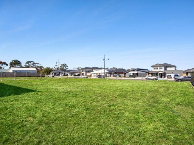 Land for sale in Leopold, Victoria