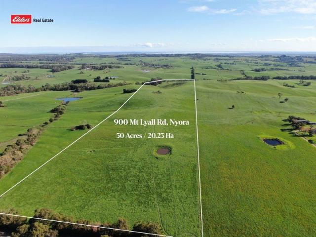 Cottage for sale in Camerons Creek, Victoria