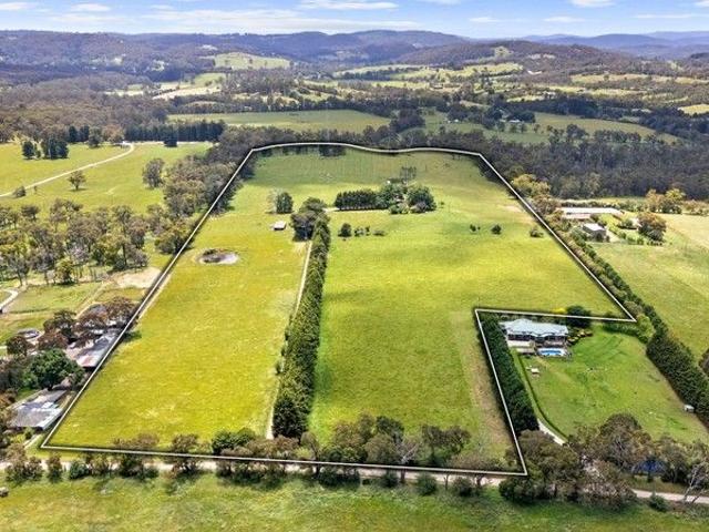 Cottage for sale in Camerons Creek, Victoria