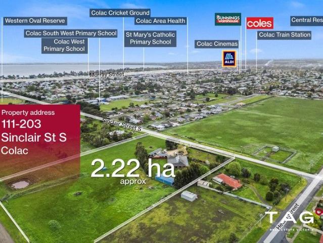 Cottage for sale in Colac, Victoria