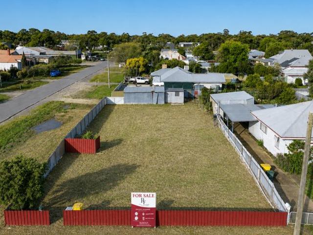 Land for sale in Warracknabeal, Victoria