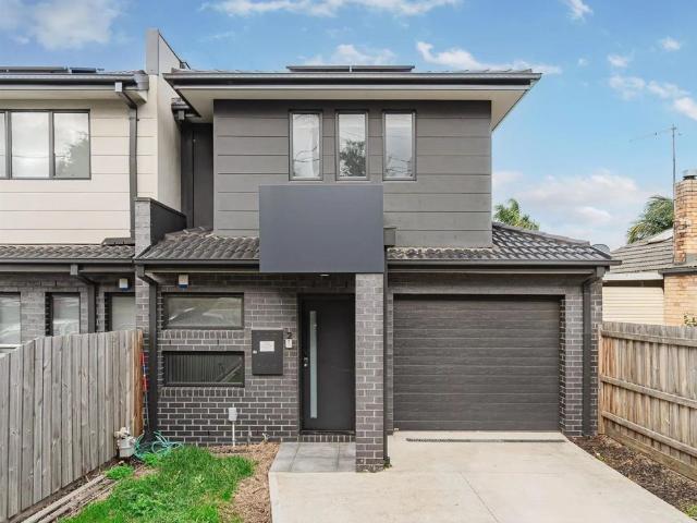 Townhouse for sale in Camerons Creek, Victoria