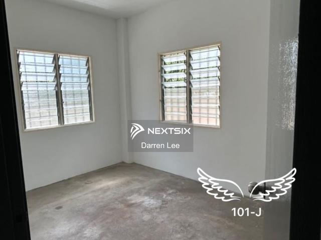 Residential House for sale in Kuching, Bahagian Kuching