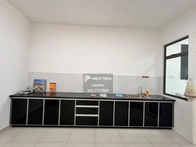 Shop for rent in Kuching
