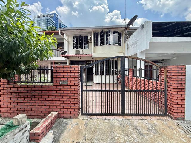 Terraced House for sale in Country Heights Damansara, Kuala Lumpur
