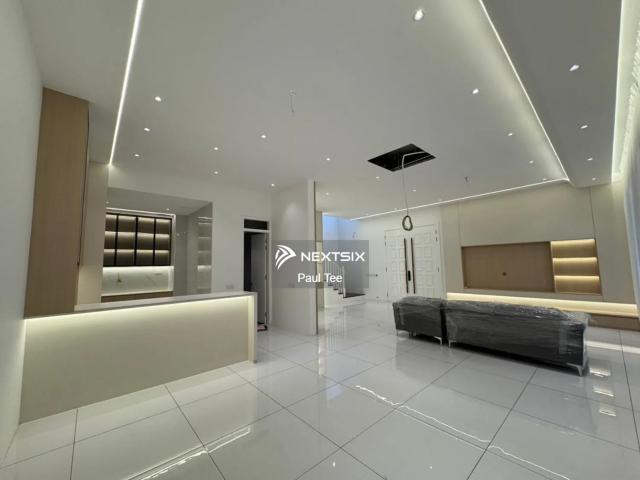 Residential House for sale in Kuching, Bahagian Kuching