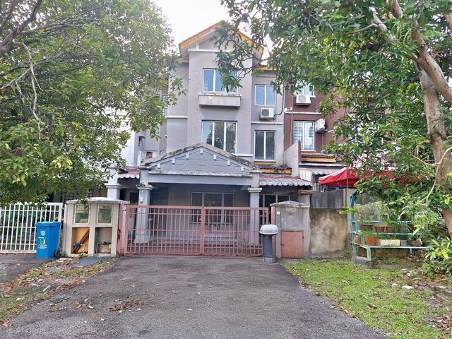 Terraced House for sale in Alam Impian, Selangor