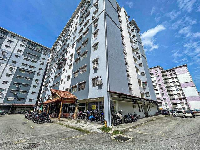 Apartment for sale in Petaling, Damansara Damai