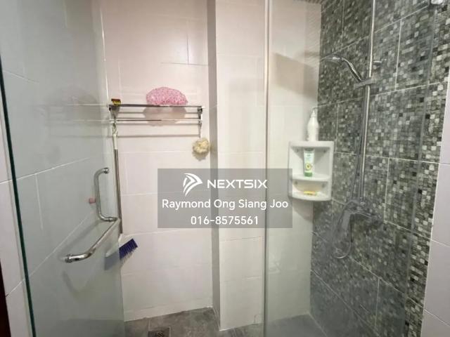 Shop for sale in Kuching