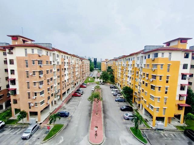 Apartment for sale in Petaling, Damansara Damai