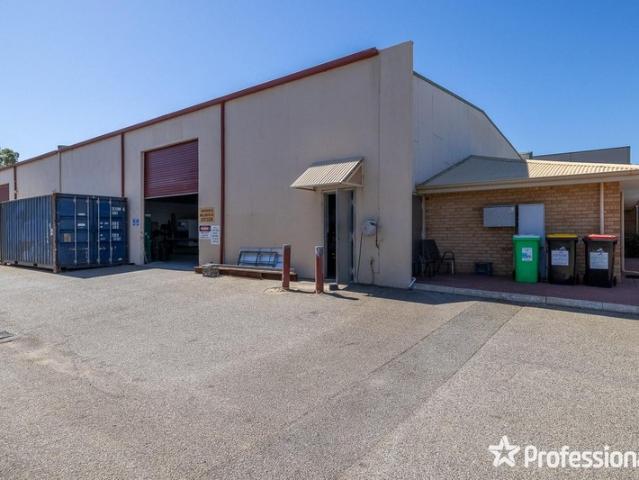 Warehouse for rent in Armadale, Western Australia