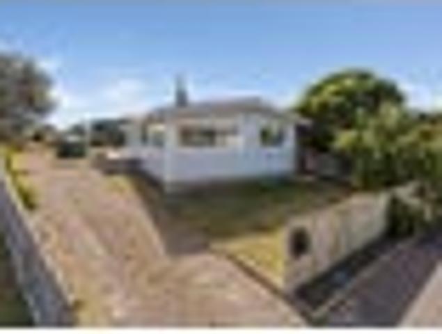 House for sale in Otaki Beach, Wellington