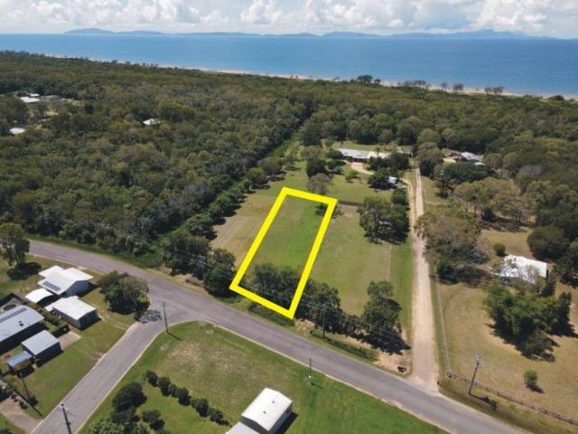 Land for sale in Hinchinbrook, Queensland