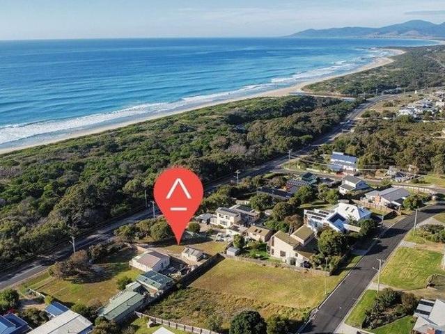 Land for sale in Beaumaris, Tasmania