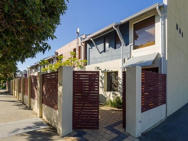 Townhouse for rent in Inglewood, City of Stirling