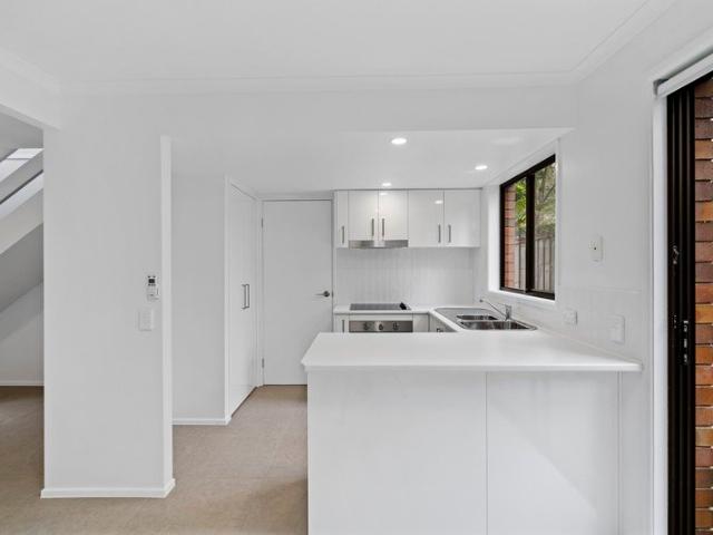 Townhouse for rent in Toombul, Queensland