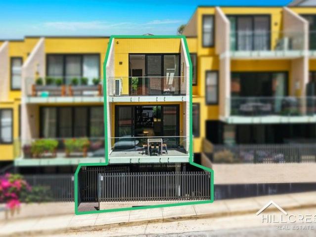 Townhouse for sale in Sydney, New South Wales