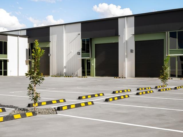 Warehouse for rent in Toombul, Queensland