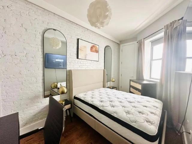 Room for rent in Arverne, New York