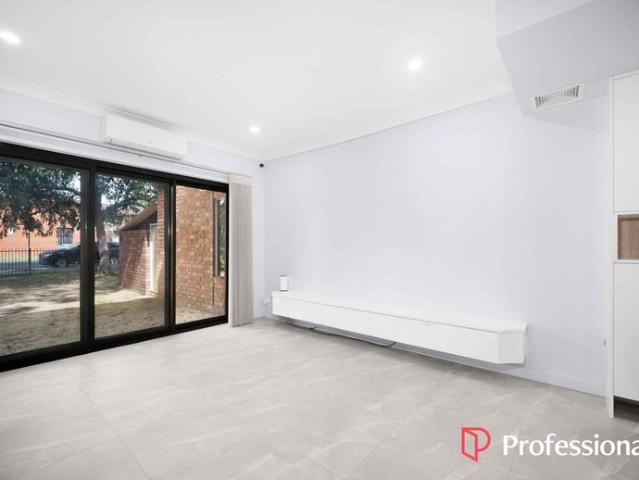 Townhouse for rent in Sydney, New South Wales