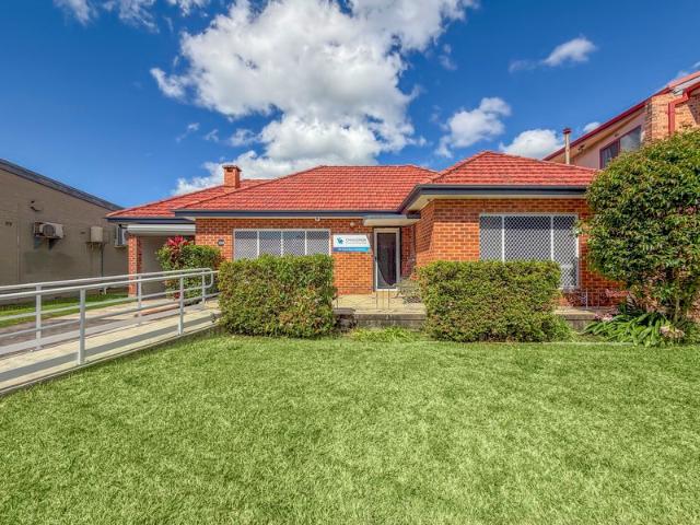 Property for rent in Unanderra, Wollongong City Council