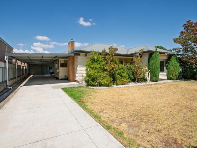House for sale in Wodonga, Victoria