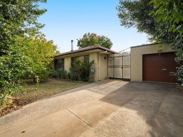 House for sale in Bright, Alpine Shire
