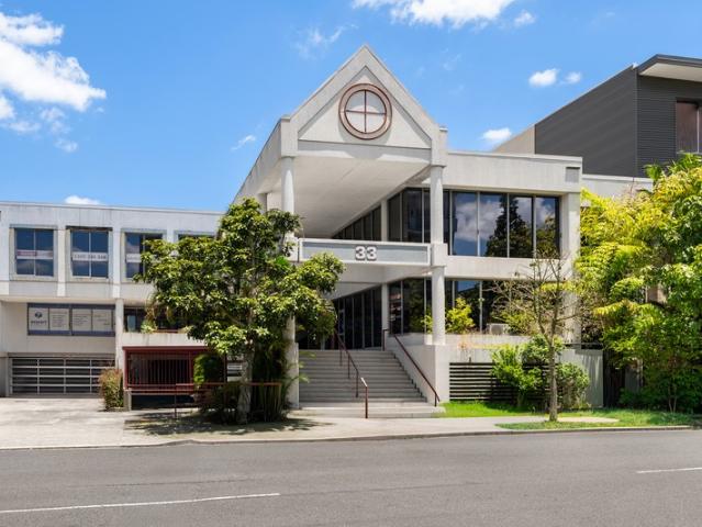 Office for rent in Toombul, Queensland