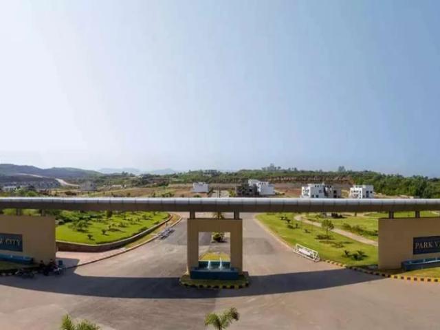 Commercial for sale in Faisalabad, Islamabad Capital Territory