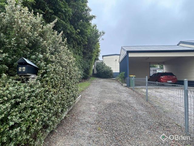 Granny Flat for rent in Lakes Entrance, Victoria