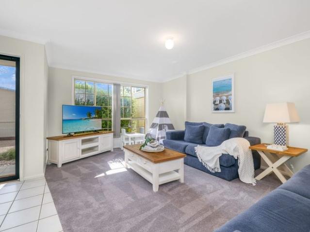 Townhouse for rent in Huskisson, New South Wales