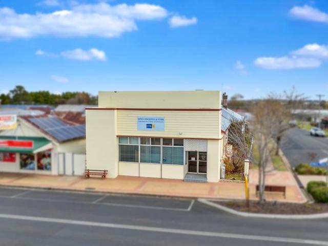 Office for sale in Baldersleigh, New South Wales