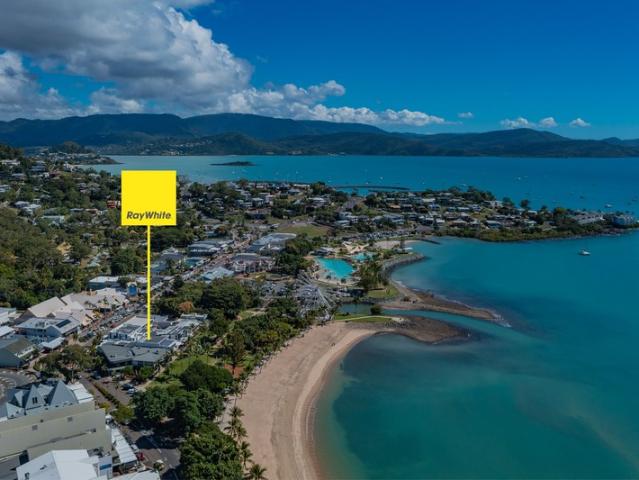 Retail for sale in Airlie Beach